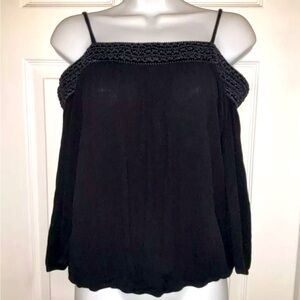 BCX Women’s Off Shoulder Top Black Peasant Style‎ Top Size Small